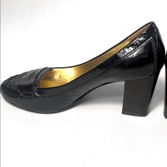 Coach Chocolate Brown Heels - Picture 7 of 16